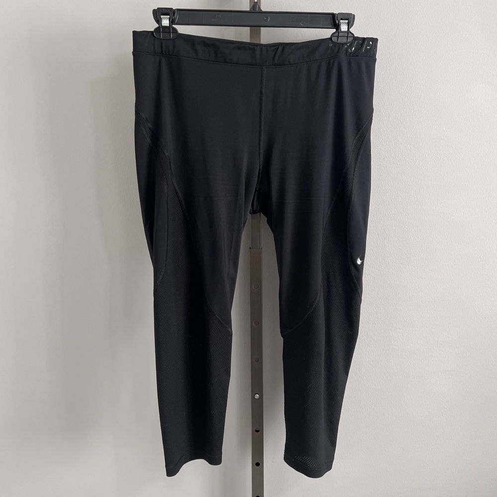 Nike Cropped Leggings